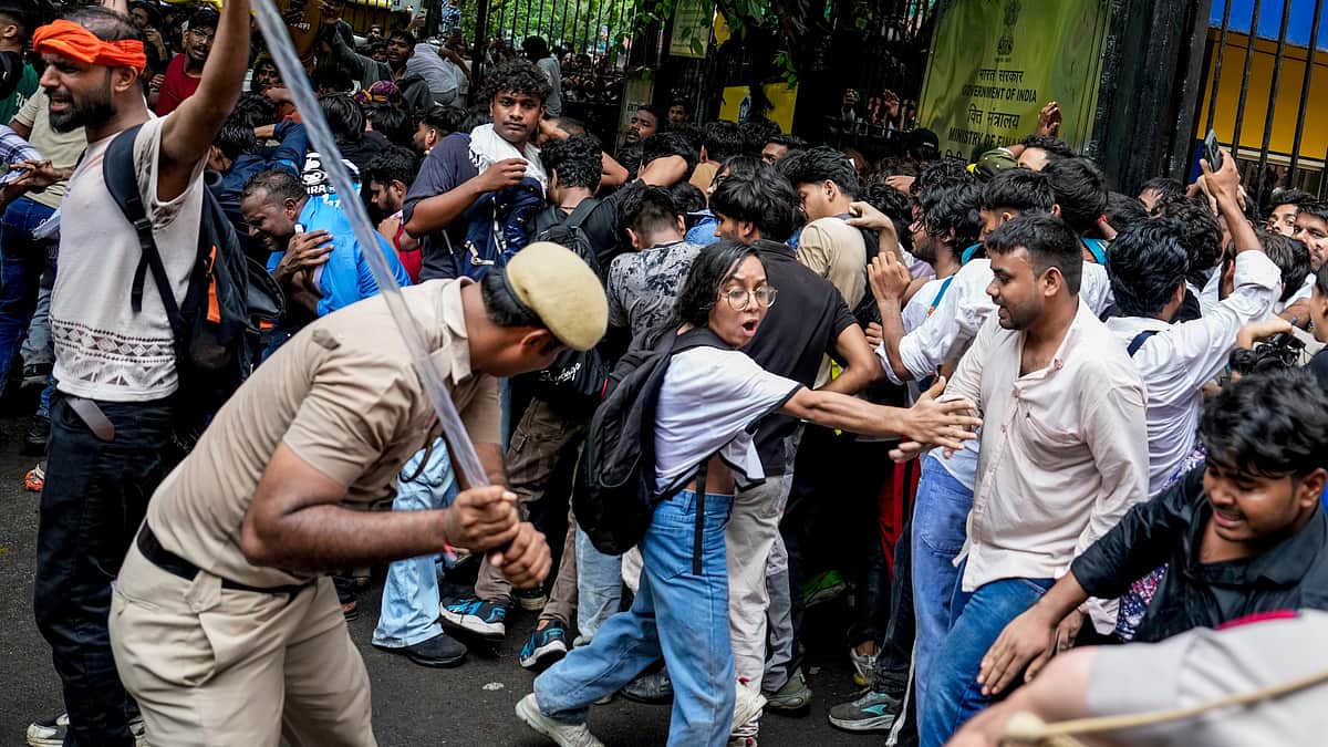 போராட்டக்காரர்களைக் கையாள முழு சுதந்திரம் தேவை: காவல்துறை மனுவை நிராகரித்த உச்ச நீதிமன்றம்