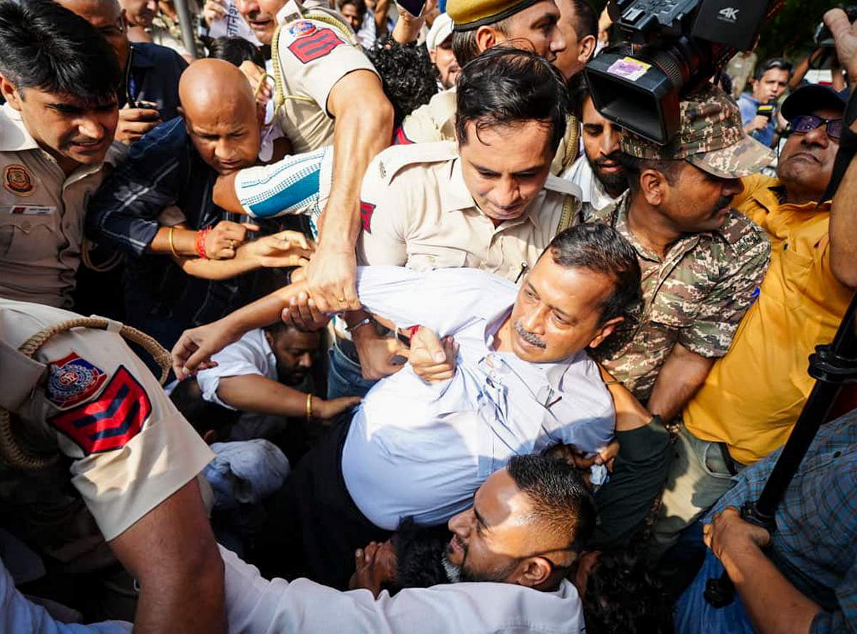 தேசியத் தலைநகரில் கருப்பு அவசர நிலை பிரகடனம்: ஆம் ஆத்மி குற்றச்சாட்டு
