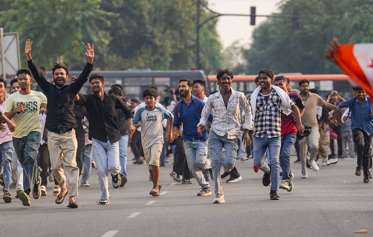 போலீஸிடமிருந்து தப்பிக்க கண்ணாமூச்சி ஆடிய சிஜேபி ஆதரவாளா்கள்: பொதுக் கழிப்பிடங்கள், குருத்வாராக்களில் தஞ்சம்!