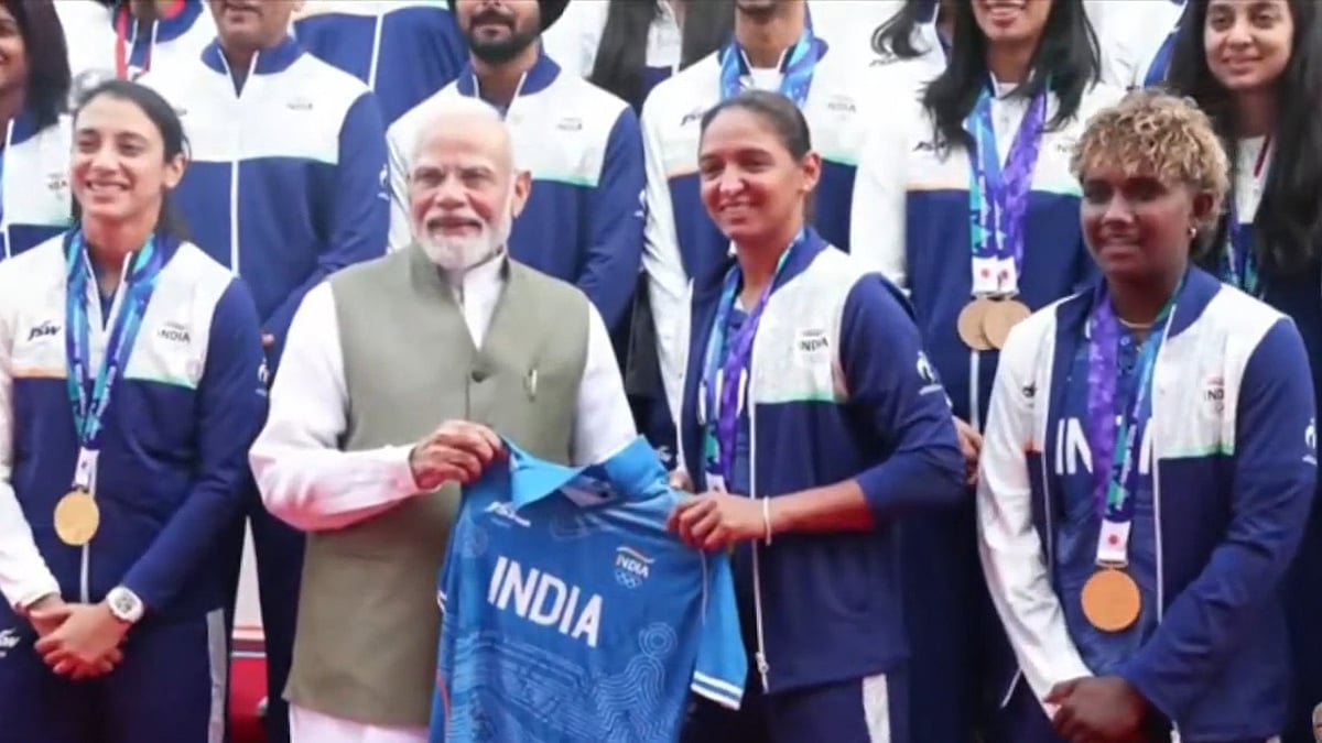 ஆசிய விளையாட்டில் பதக்கம் வென்றவர்களை நேரில் சந்தித்து வாழ்த்திய பிரதமர் மோடி! 