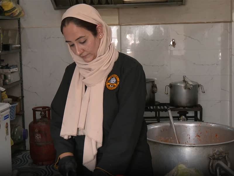 J-K: Srinagar woman turns love for cooking into cloud kitchen venture