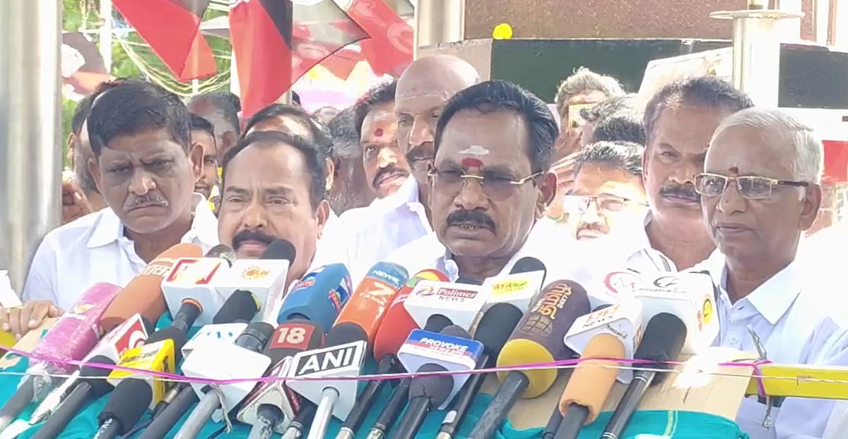 விஜய்யை விட யோகி பாபுவுக்கு அதிக கூட்டம் வரும்: முன்னாள் அமைச்சர் செல்லூர் ராஜூ