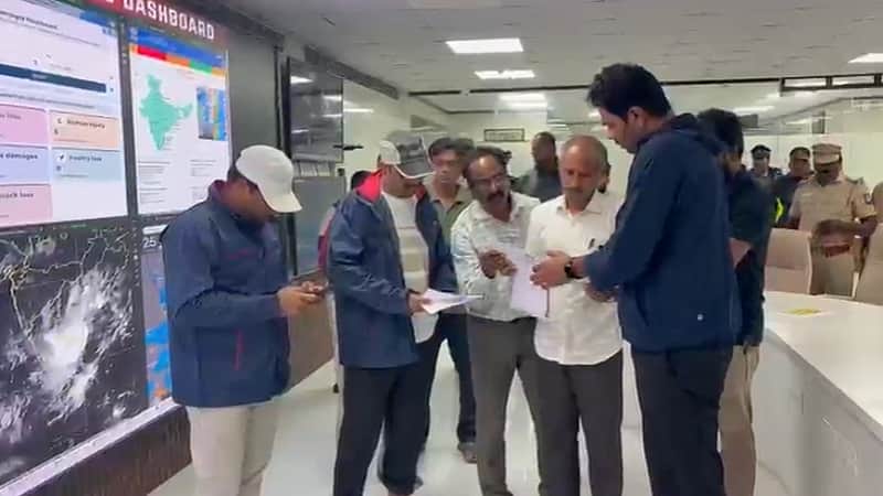 Northeast Monsoon: Minister Aadhav Arjuna inspects the Ezhilagam Emergency Operations Centre