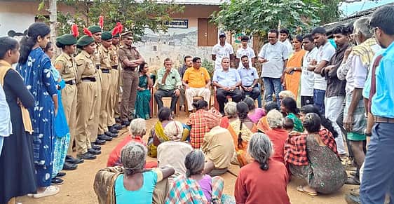 கொங்காடை மலைக் கிராமத்தில் குழந்தைத் திருமணம் தடுப்பு விழிப்புணா்வு முகாம்