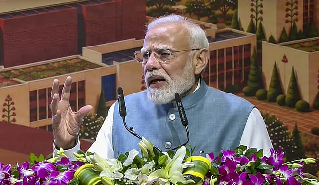 ஆயுதங்களால் மட்டுமே இனி போர் நடக்காது! பொருளாதாரத் தாக்குதல் மோசமானது: பிரதமர் மோடி
