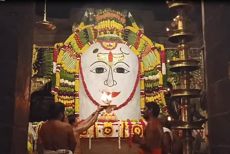 Thanjavur Peruvudaiyar was blessed with 1000 kg of food..