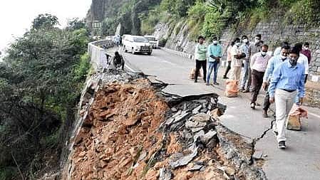 மலைகளில் ஒளிந்திருக்கும் ஆபத்து: மண்சரிவைத் தடுக்க கூடுதல் கவனம் தேவை