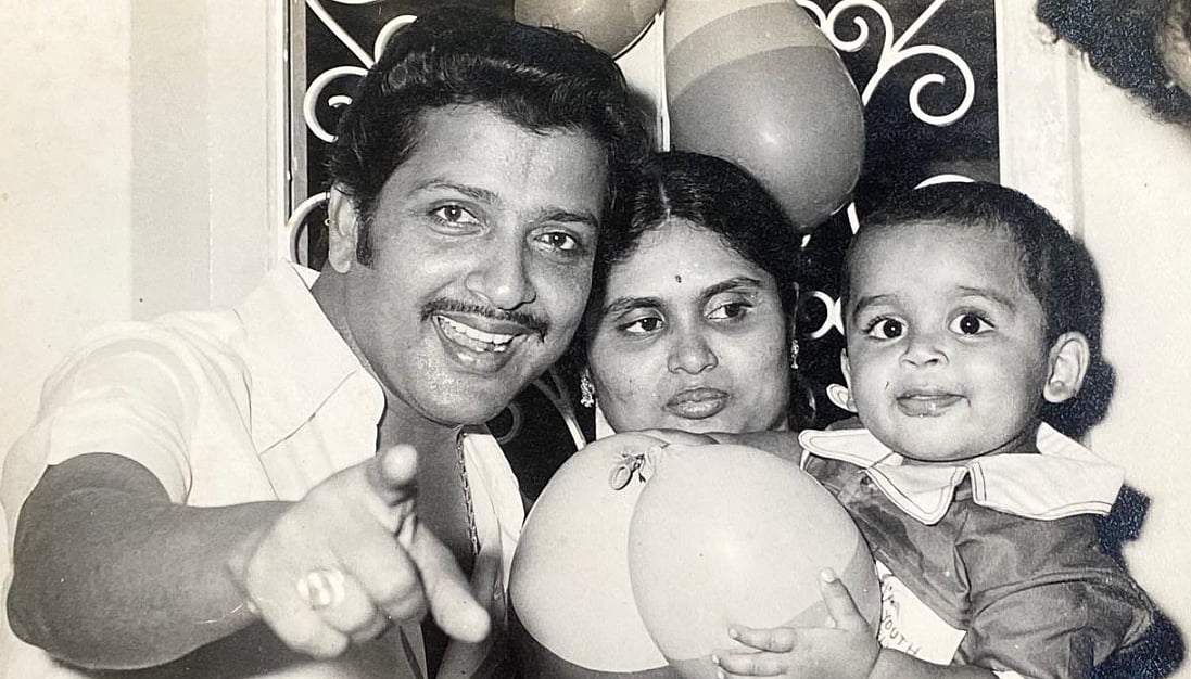 ஒழுக்கம், அறிவு... அப்பாவை வாழ்த்திய நடிகர் கார்த்தி!