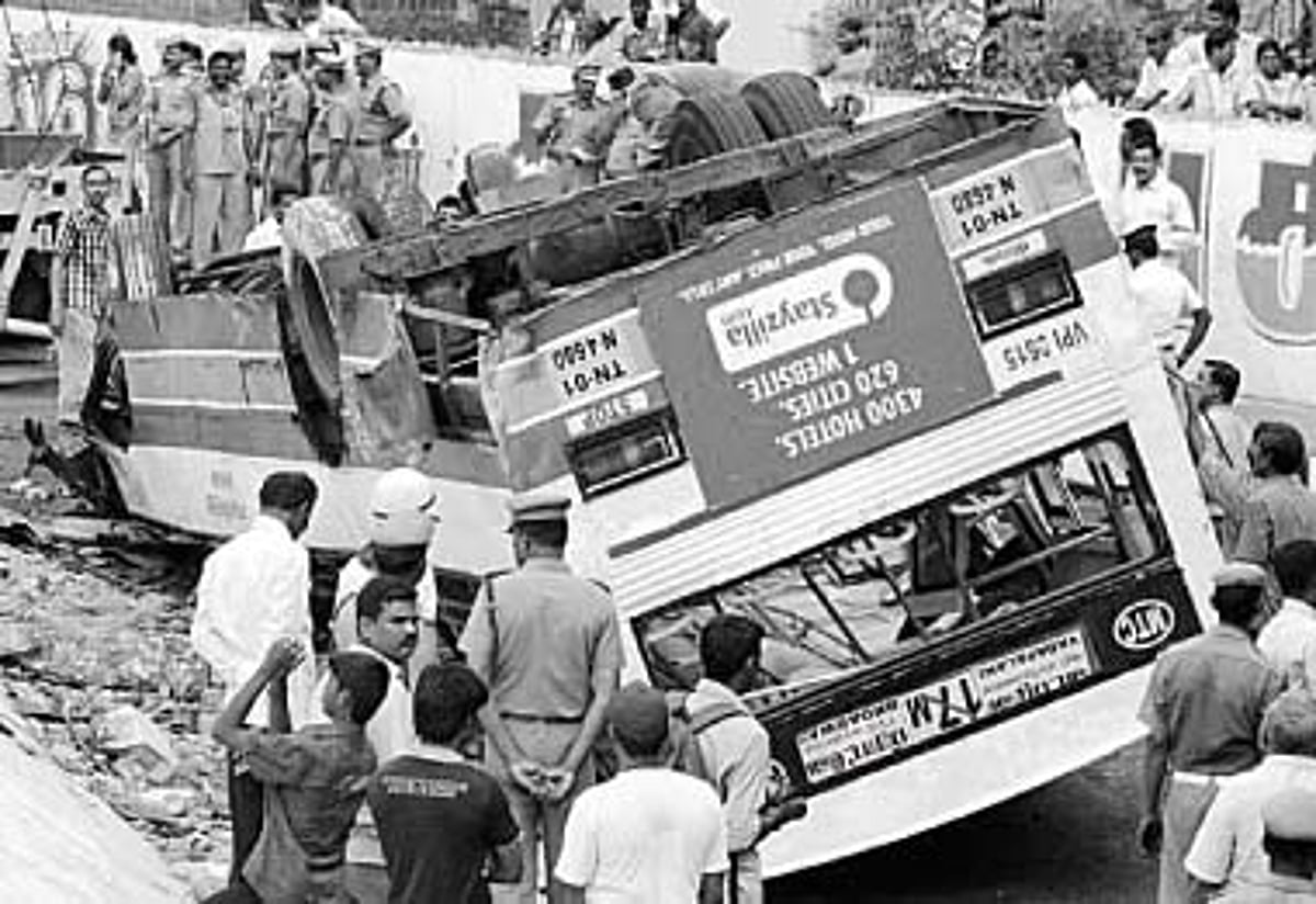 ஆண்டுக்கு ஆண்டு அதிகரிக்கும் மாநகர பஸ் விபத்துகள்