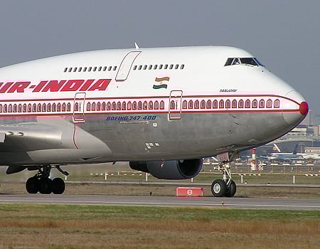 குறைந்த பயண நேர விமான சேவைகளில் அசைவ உணவு கிடையாது: ஏர் இந்தியா முடிவு