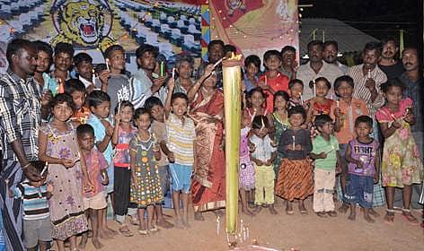தோப்புக்கொல்லை அகதி முகாமில் மாவீரர் தினம்