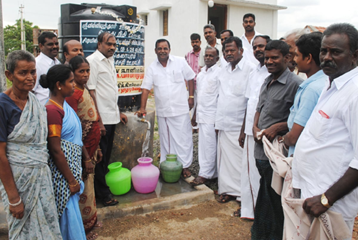 ஸ்ரீவில்.,யில் ஆழ்துளை கிணறு அமைத்து குடிநீர் தொட்டிகள்: ஒன்றியக் குழுத் தலைவர்