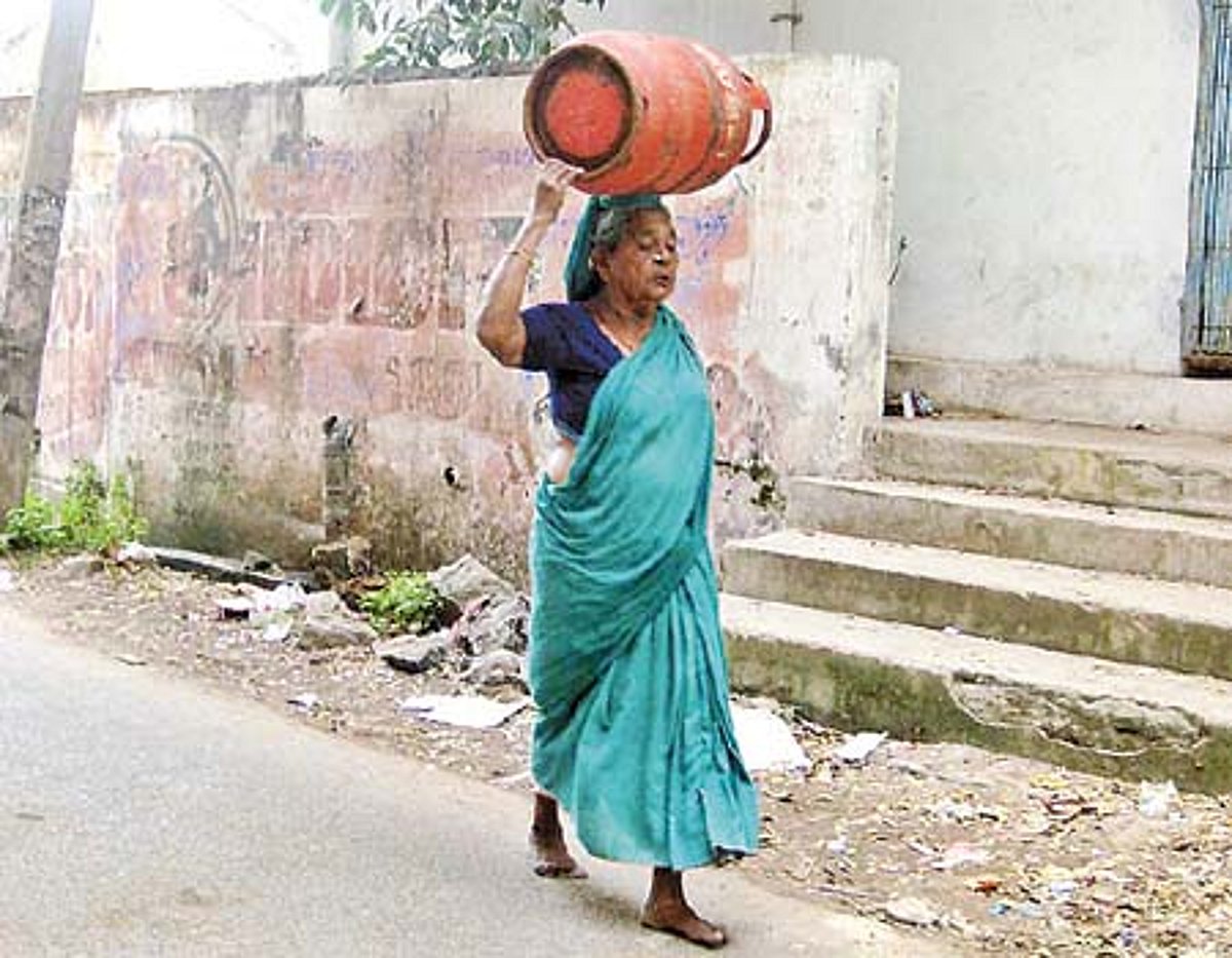 செங்கல்பட்டில் சமையல் காஸ் தட்டுப்பாடு! பதிவு செய்து 60 நாள்களாகியும் சப்ளை இல்லை