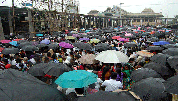 நடராஜர் கோயில் "மார்கழி ஆருத்ரா தரிசனம்": பல்லாயிரக்கணக்கான மக்கள் பங்கேற்பு