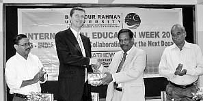 இயற்கைப் பள்ளி மூலம் இலவசக் கல்வி!