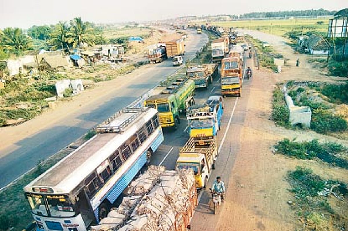 திறக்கப்படுமா காரனோடை புதிய பாலம்?