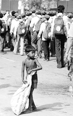 வறுமையே உன் நிறமென்ன?