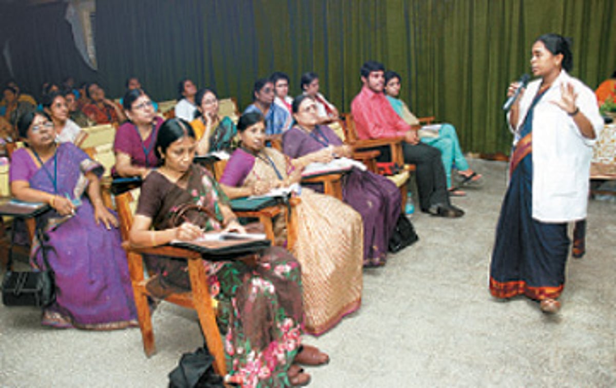 மருத்துவம்: புற்றுக்குப் பால் வார்க்கும் புகையிலை!