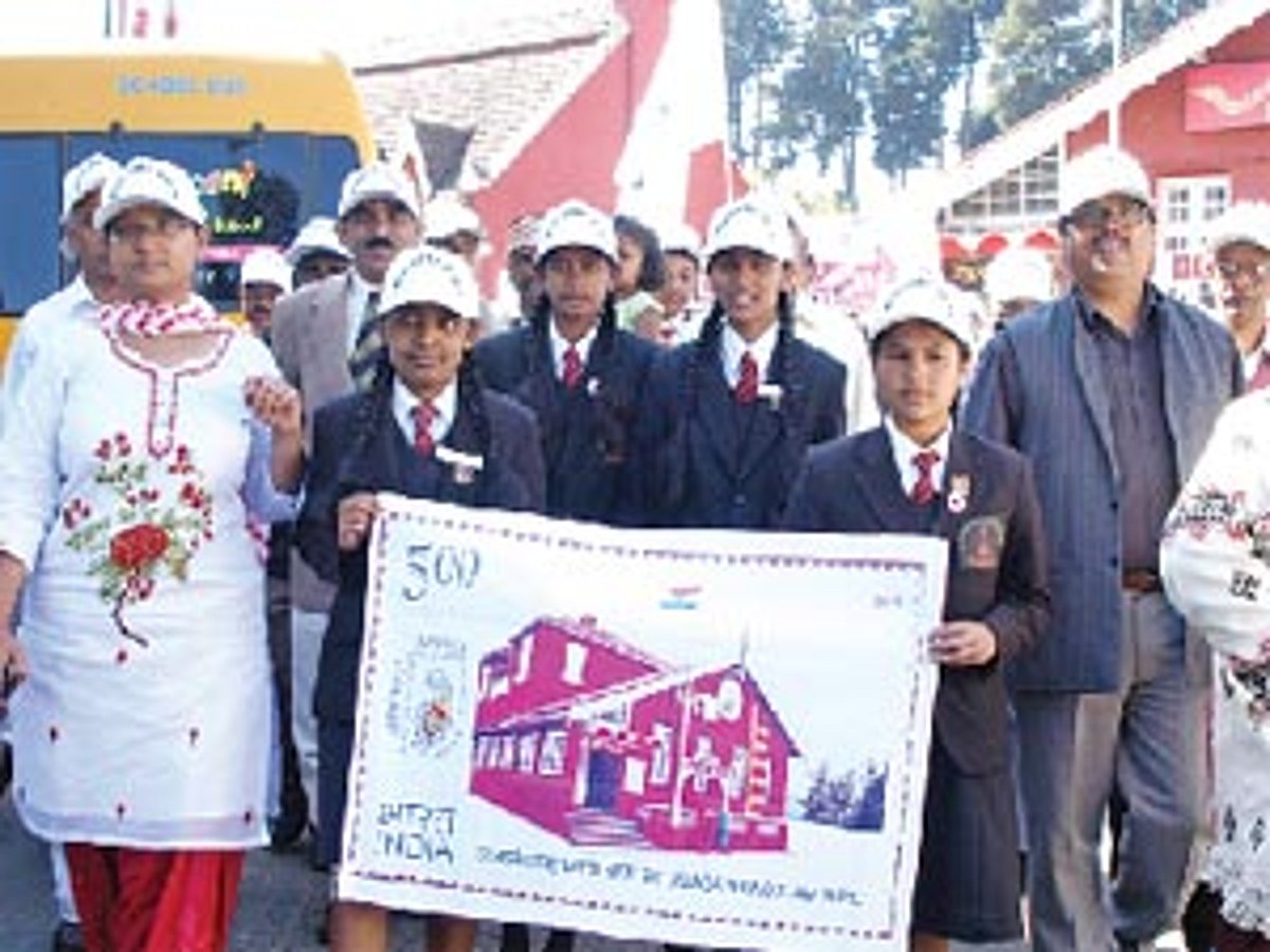 சிறைக்கூடமாகச் செயல்பட்ட அஞ்சலகம்!