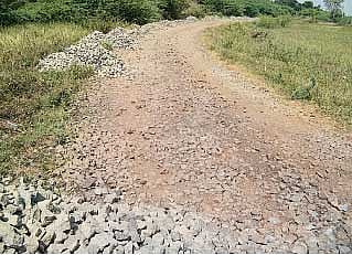 மந்தகதியில் சாலைகள் சீரமைக்கும் பணி