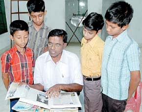 படிப்பகம்: மாண​வ‌ர் நூல​க‌ம்!