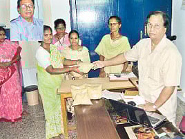 சமூகம்: 3 ஆயிரத்திற்கு 300 பேர்