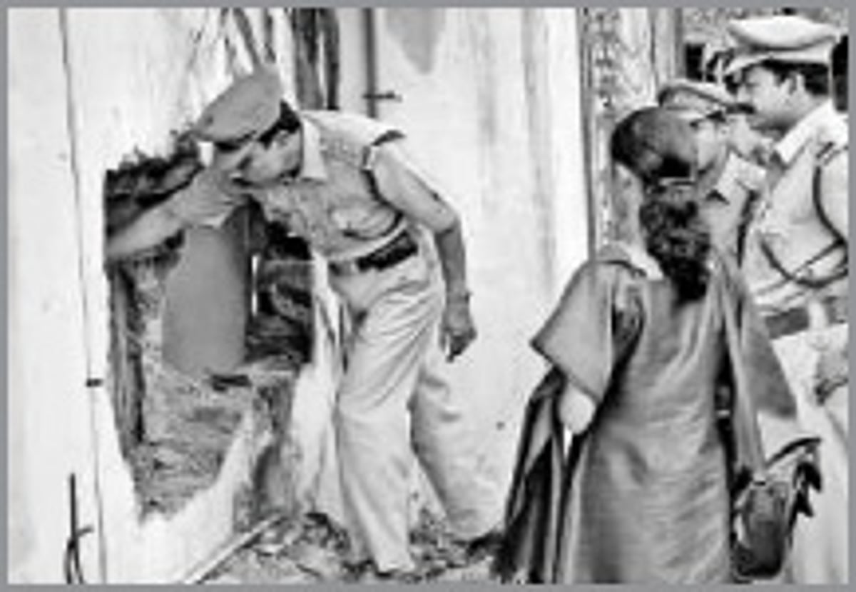 கூட்டுறவு வங்கிகளில் காவலாளிகள் பணியிடங்கள் நிரப்பப்படுமா?