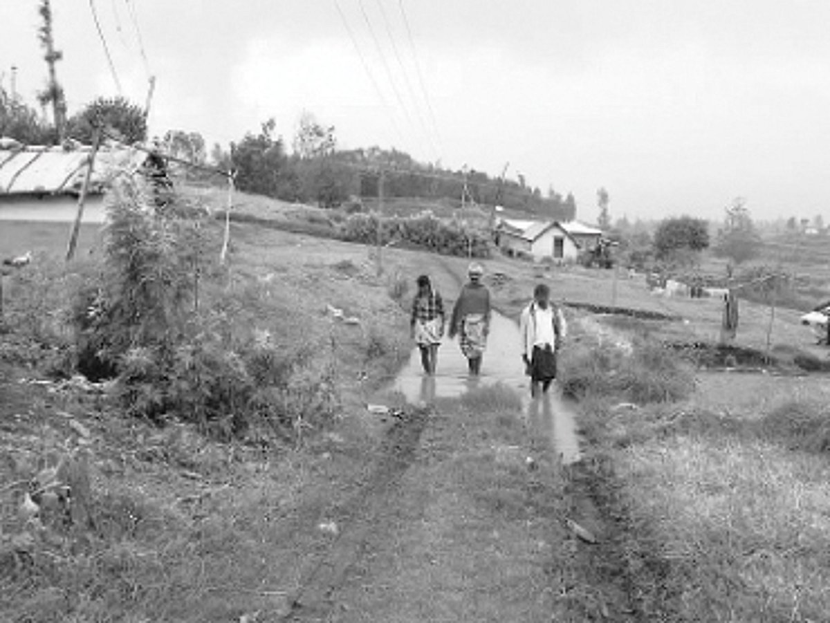 கொடைக்கானல் கூக்கால் கிராமத்தில் அடிப்படை வசதியின்றி அவதிப்படும் மக்கள்