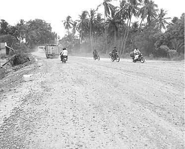 மந்தகதியில் நான்கு வழிச் சாலைப் பணிகள்