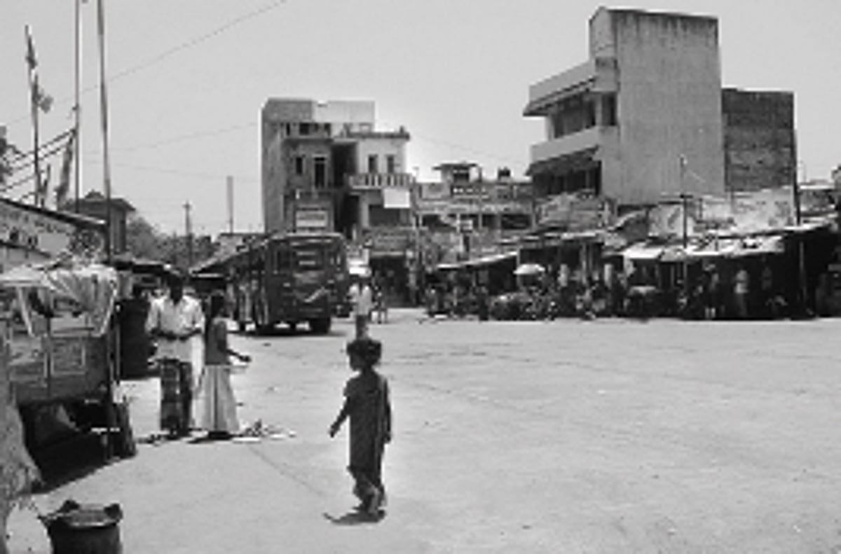 மேம்படுத்தப்படாத மேல்மலையனூர் பஸ் நிலையம்