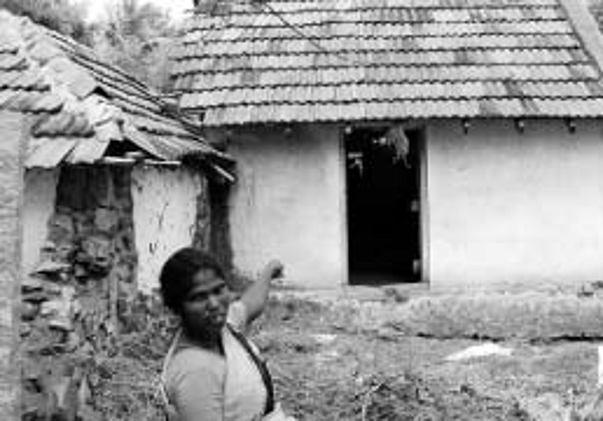 ஊராட்சித் தலைவியின் பரிதாப நிலை...!