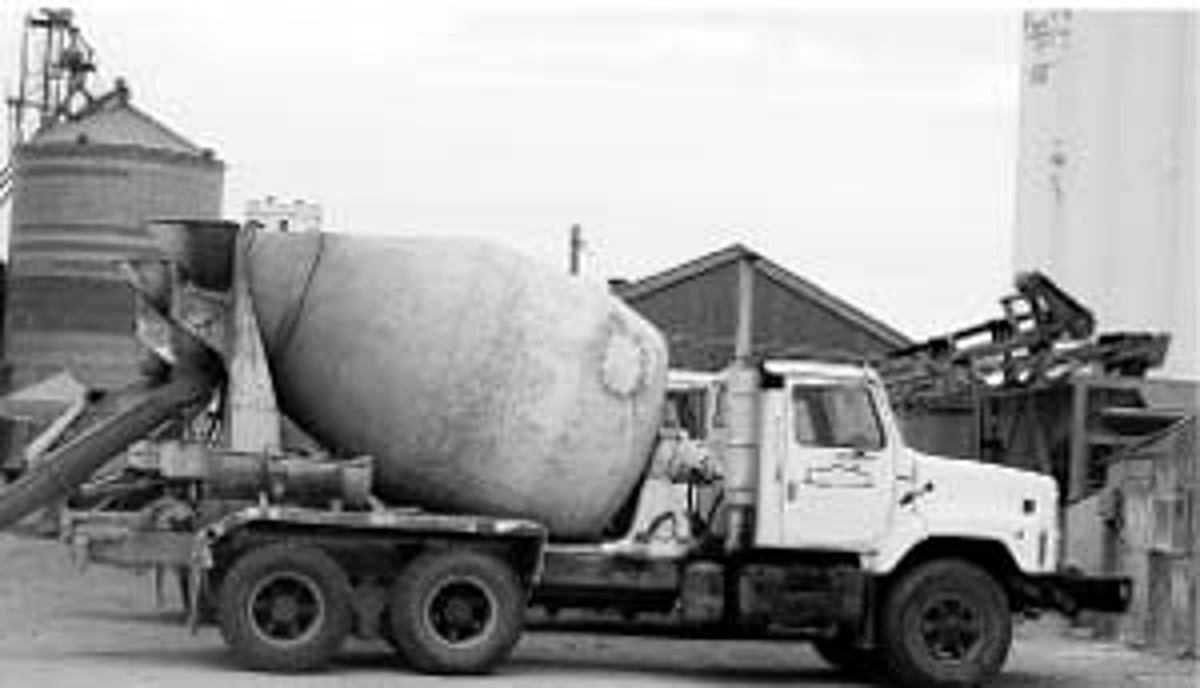 சிமென்ட் விலை உயர்வால் கட்டுமானப் பணிகள் பாதிப்பு