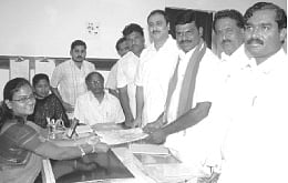 ‌வென்றிலன் என்ற போதும்...