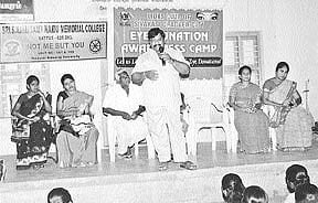 விழிப்புணர்வு: கண்ணான முயற்சி!