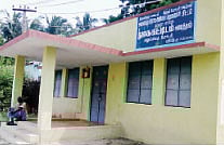 மூடியே கிடக்கும் அண்ணா மறுமலர்ச்சி நூலகங்கள்