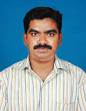 சாதனை : அரசுப் பள்ளியில் படித்து... ஐ.ஏ.எஸ். ஆனவர்!