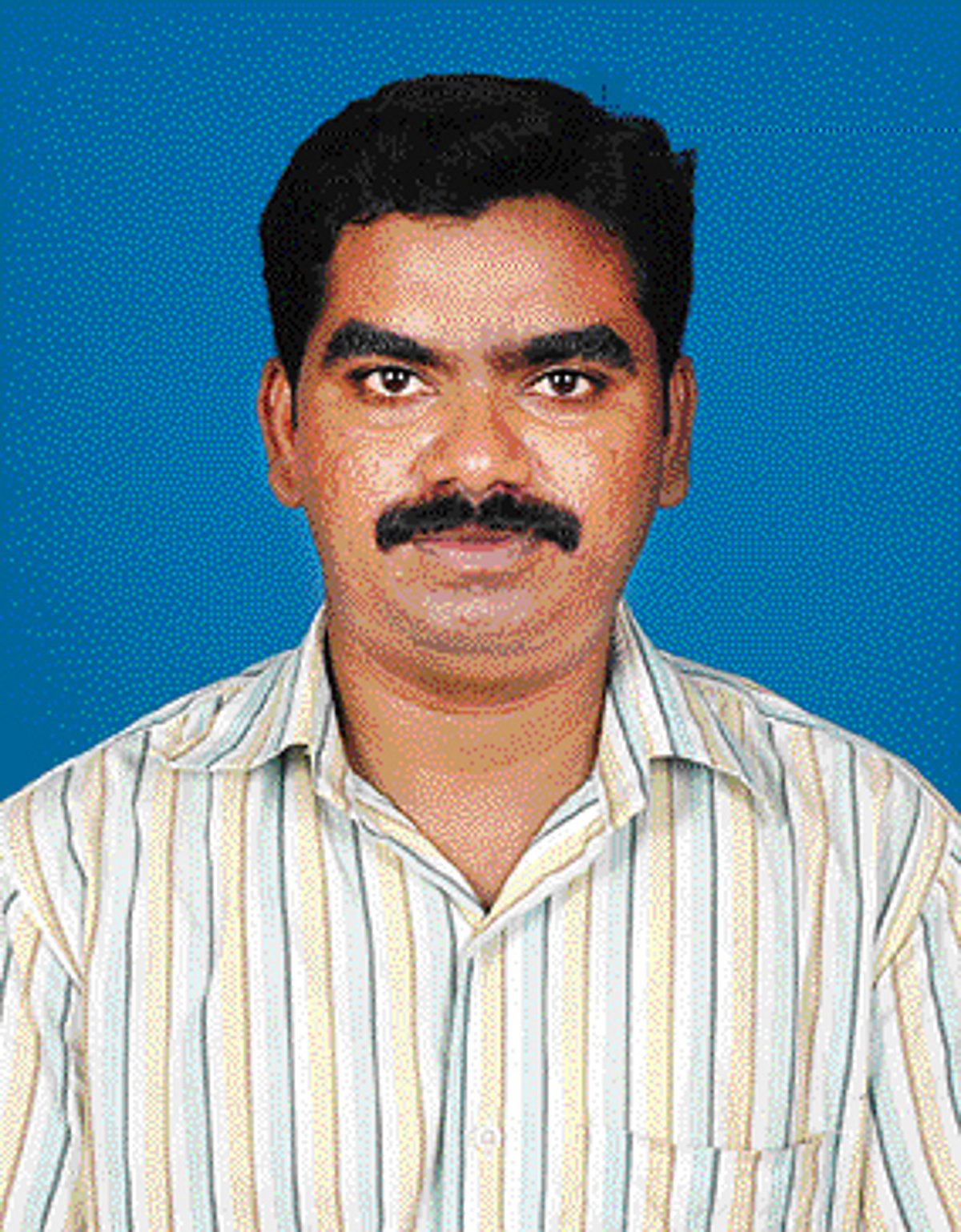 சாதனை : அரசுப் பள்ளியில் படித்து... ஐ.ஏ.எஸ். ஆனவர்!