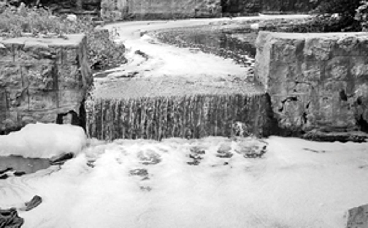 நீராதாரங்களில் கலக்கும் கழிவுநீரால் தொற்றுநோய் அபாயம்