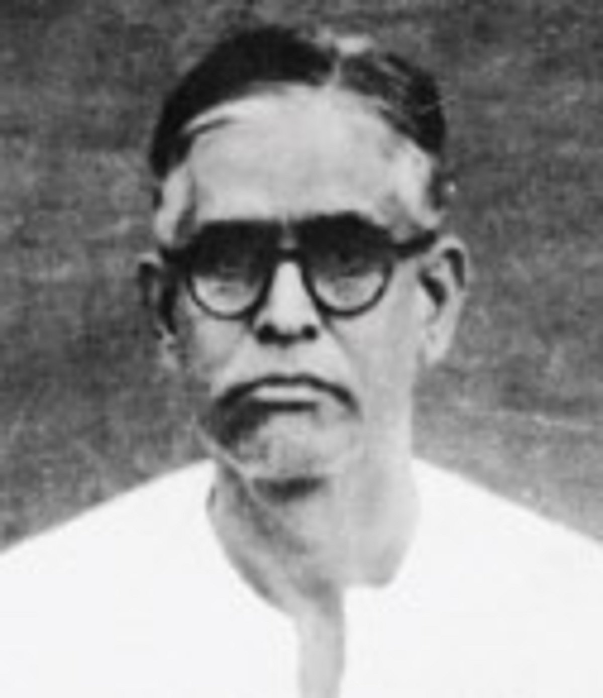 "குன்றின் மேலிட்ட தீபம்' த.நா.குமாரஸ்வாமி