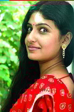 திரைக்கதிர்: ஆதங்கப்பட்ட மோனிகா!