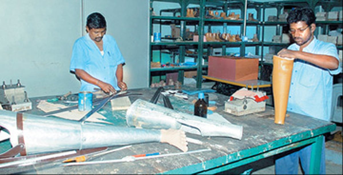 சேவை: ஜெய்ப்பூர் டு காந்திகிராமம்! ஒரு "நடை'ப் பயணம்!