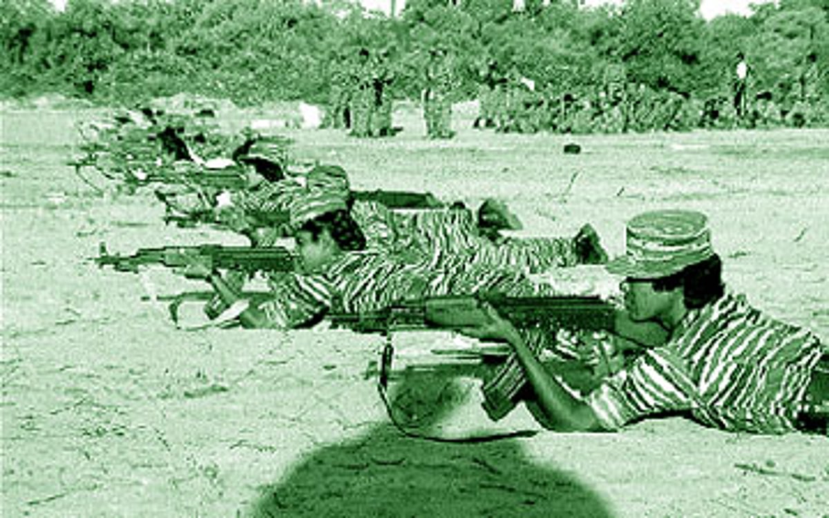 ஈழத் தமிழரின் போராட்ட வரலாறு-165: ஆனையிறவு புலிகள் வசம்!