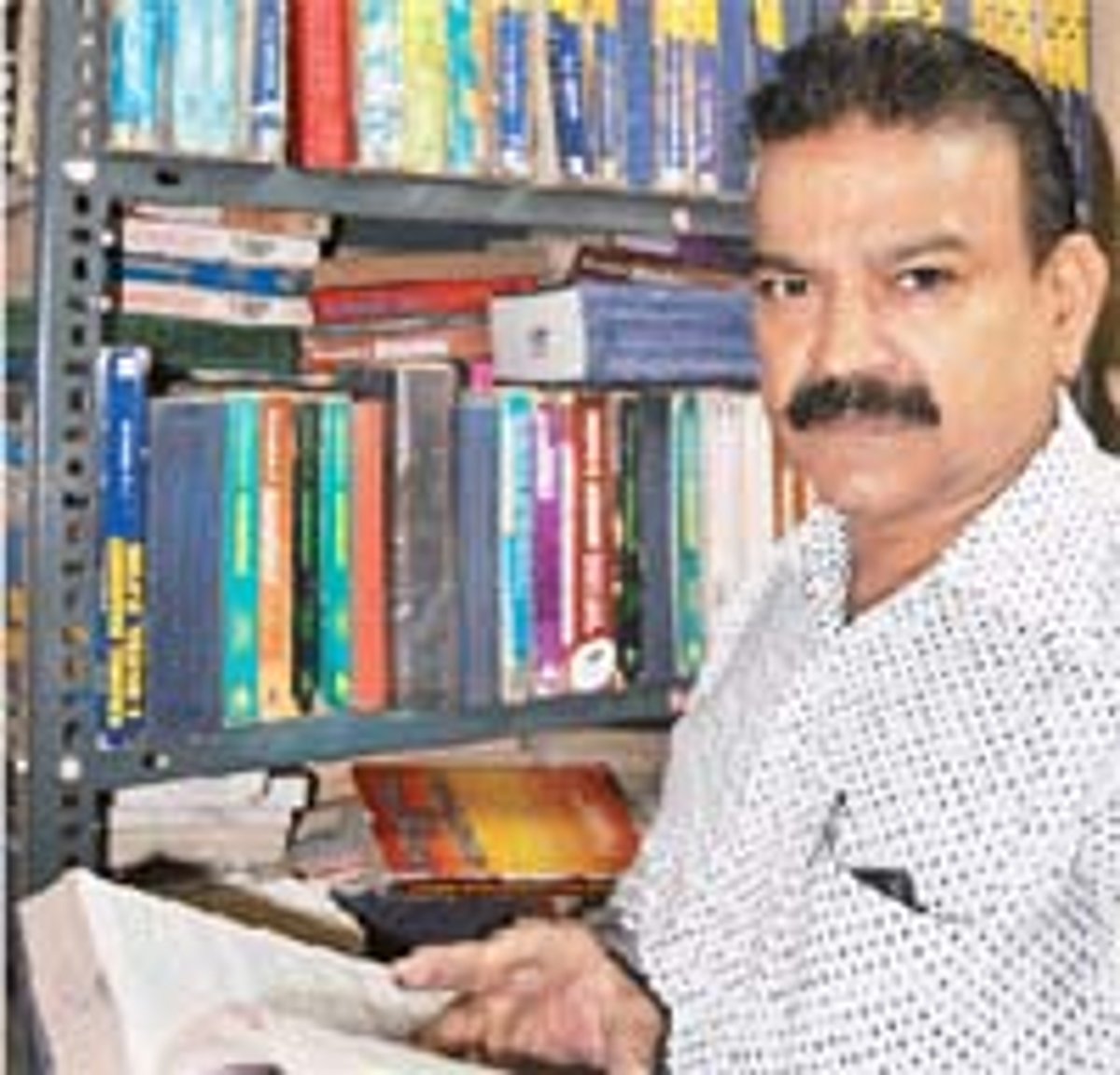 12 லட்சம் புத்தகங்கள்