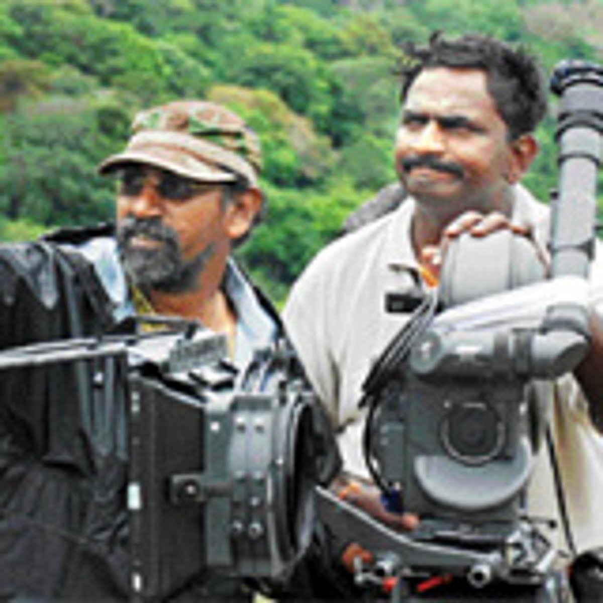 அண்ணாந்து பார்க்கும் ரசிகன்; குனிந்துகூட பார்க்காத சினிமா!