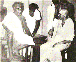 நலிவுற்ற நிலையில் அண்ணா சிகிச்சை பெற்ற ஆயுர்வேத மருத்துவமனை