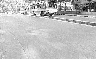 ஒப்பந்தம் முடிவு செய்வதில் தொடரும் குளறுபடி: சவால் விடும் மாநகர சாலைகள்