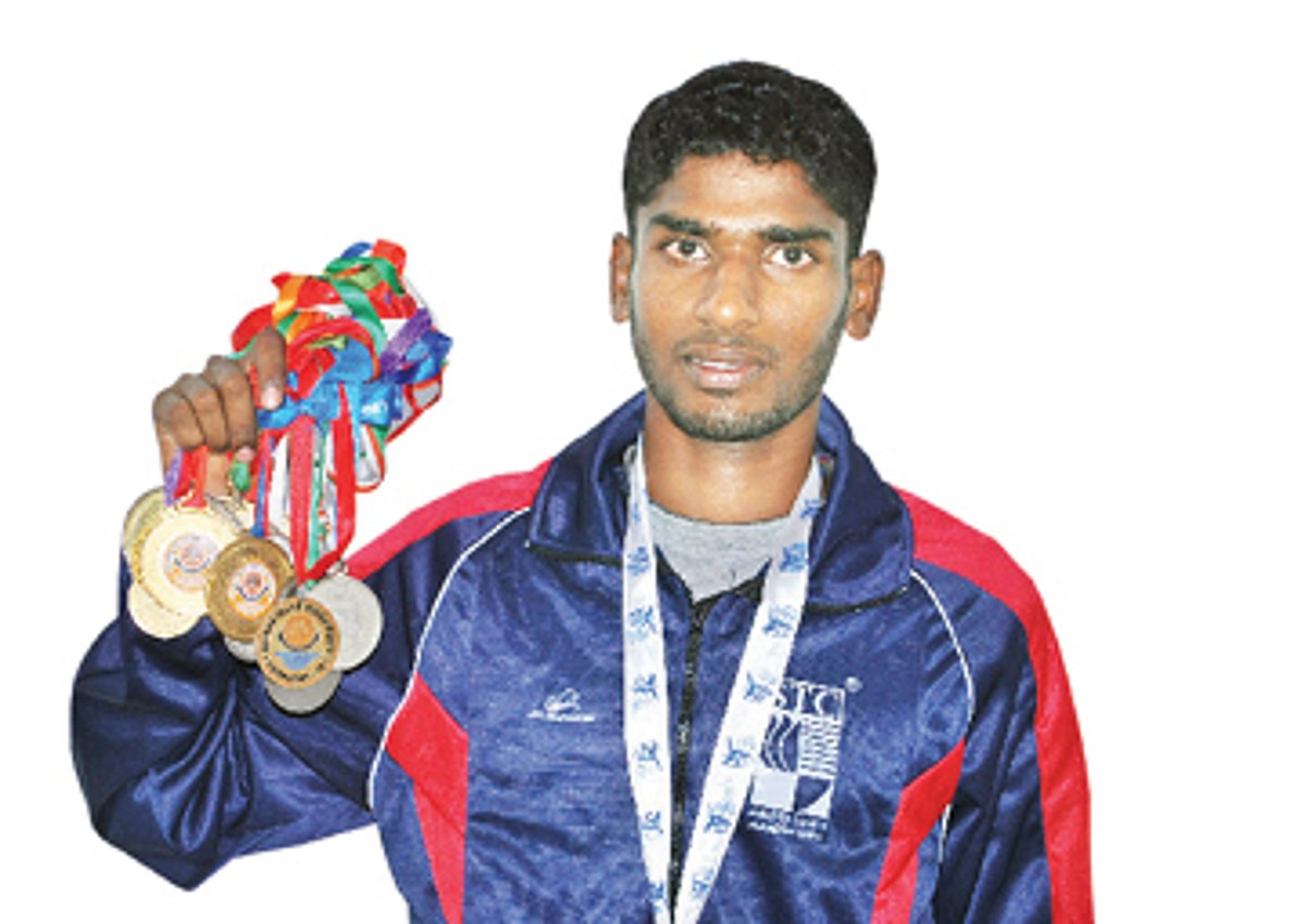 தடை முறித்த தடகள ஓட்டம்!