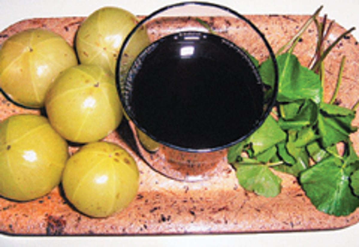 ஆயுள் காக்கும் ஆயுர்வேதம்: பற்றுப் போடு... பறக்கும் தலைவலி