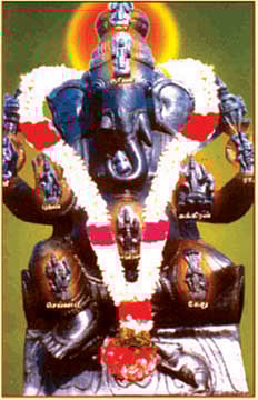 நலன்களை அருளும் நவகிரக விநாயகர்