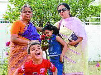 ஓய்வின்றி உழைப்பது பிடித்திருக்கிறது!